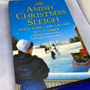 The Amish Christmas Sleigh